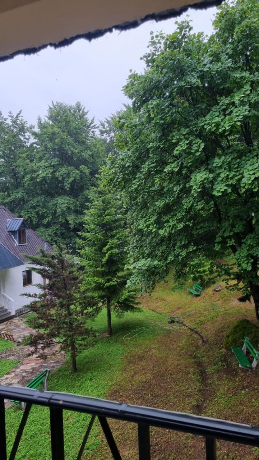 Bujtina Te Grima Hotel Theth Exterior photo